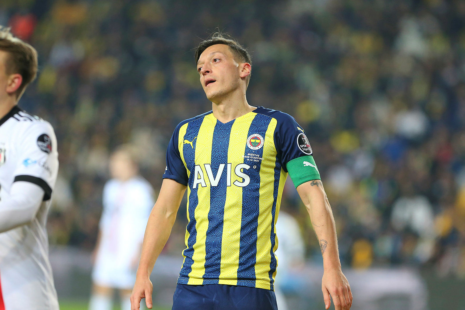 FENERBAHÇE TRANSFER HABERLERİ: Kulüp sahibi açıkladı! Mesut Özil’e yoğun ilgimiz var