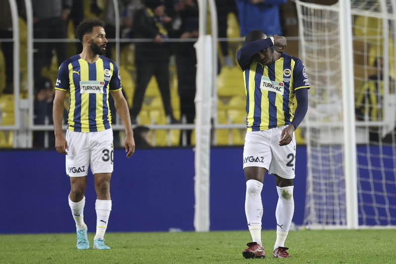 FENERBAHÇE HABERLERİ - Usta yazarlar Fenerbahçe-Başakşehir maçını yorumladı!