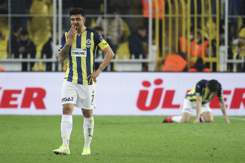 FENERBAHÇE HABERLERİ - Usta yazarlar Fenerbahçe-Başakşehir maçını yorumladı!