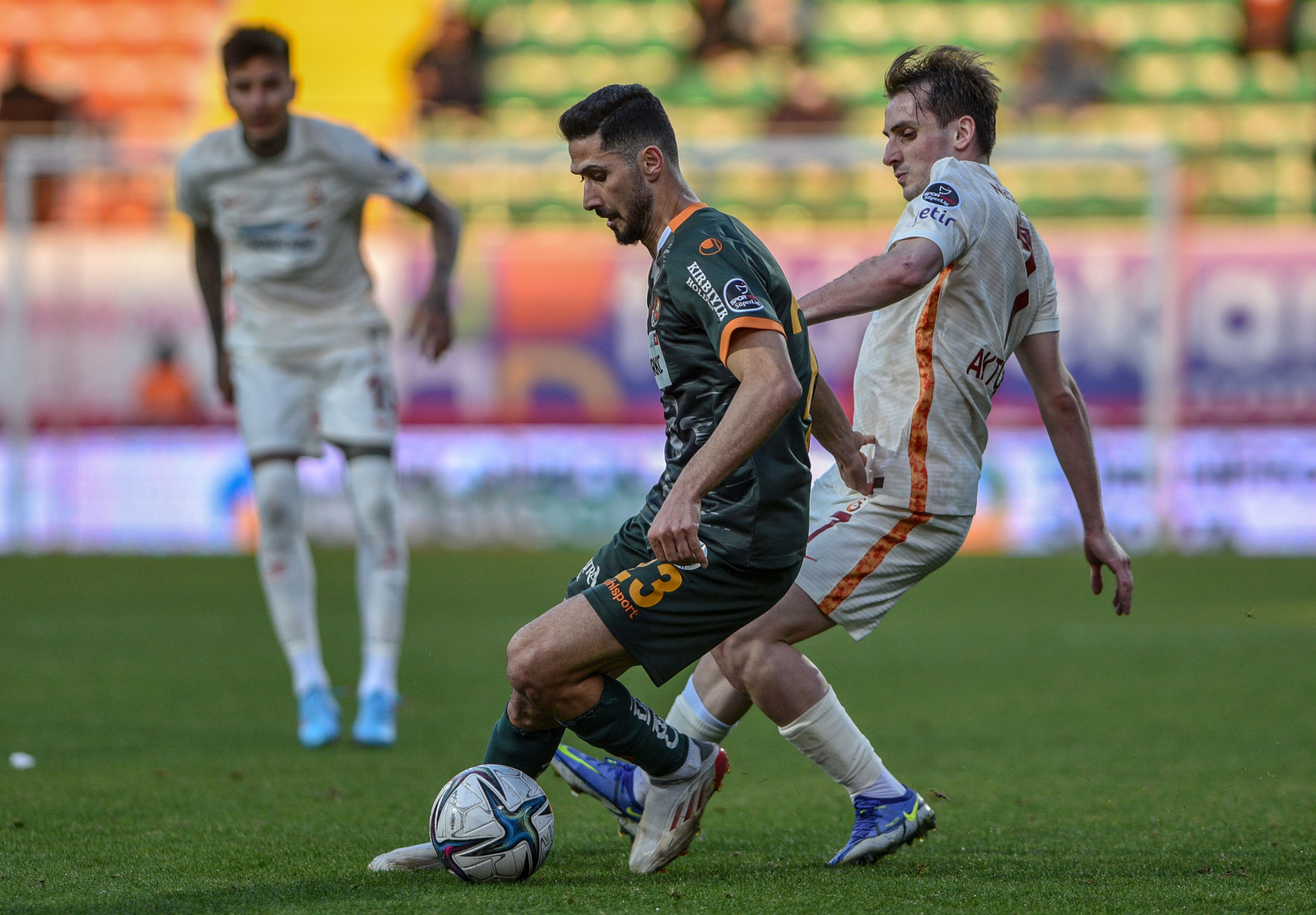 GALATASARAY HABERLERİ - Spor yazarları Alanyaspor - Galatasaray maçını böyle değerlendirdi!