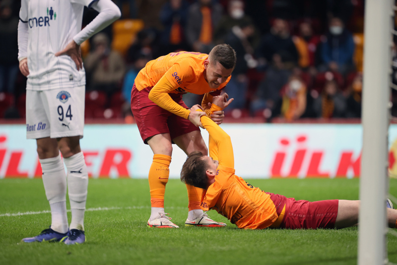 Galatasaray’ın kayıp transferleri! Rumen yıldızlar...