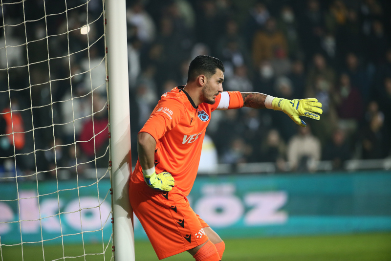 TRABZONSPOR HABERLERİ - Fırtına’nın başarılı kalecisi Uğurcan Çakır’ın menajerinden transfer açıklaması!