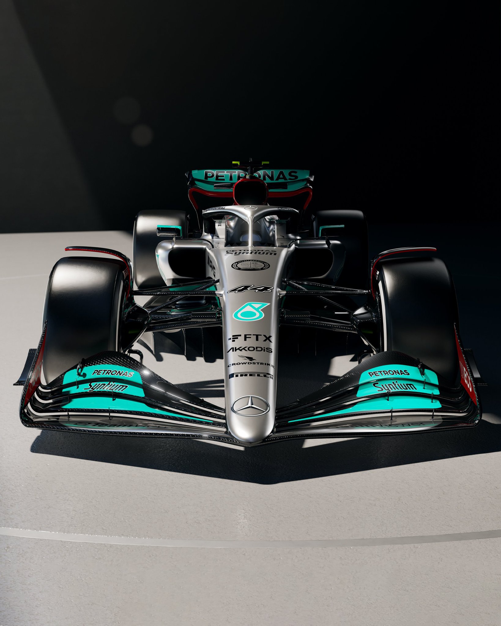 Formula 1’de Mercedes yeni aracını tanıttı!