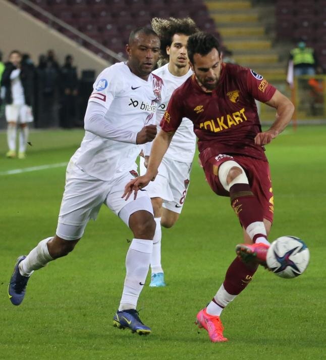 İşte Süper Lig’de 2021-22 sezonunda en çok direğe takılan takımlar...
