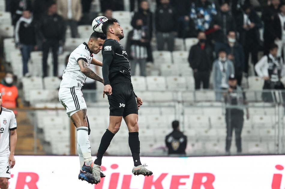 İşte Süper Lig’de 2021-22 sezonunda en çok direğe takılan takımlar...
