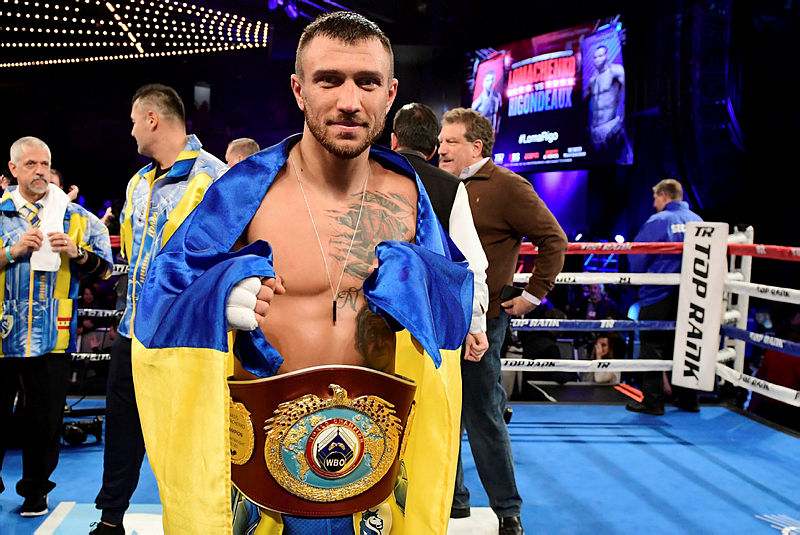 Eski dünya şampiyonu ünlü boksör Vasiliy Lomachenko Ukrayna ordusuna katıldı!