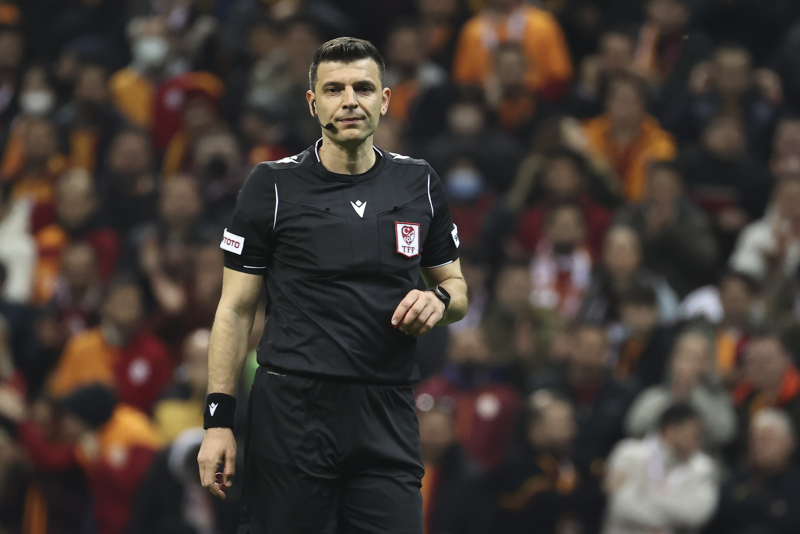 GALATASARAY HABERLERİ: Usta yazarlar Galatasaray-Rizespor maçını yorumladı!