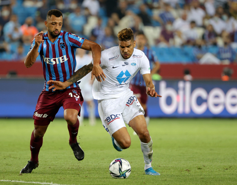 TRABZONSPOR HABERLERİ: Antalyaspor maçında sakatlanmıştı! Vitor Hugo’da kısmi sevinç