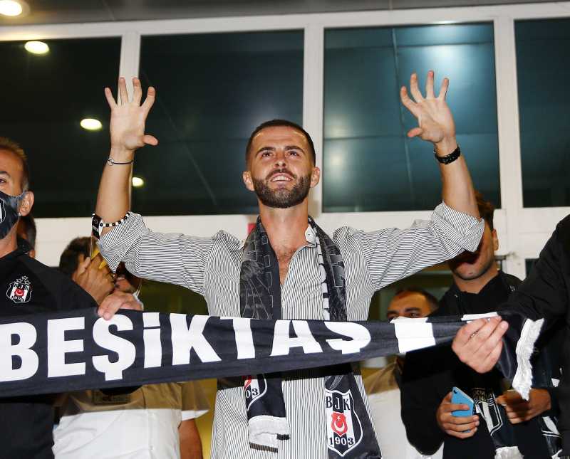 BEŞİKTAŞ HABERLERİ: Miralem Pjanic’ten çok özel açıklamalar! İçim kan ağlıyor