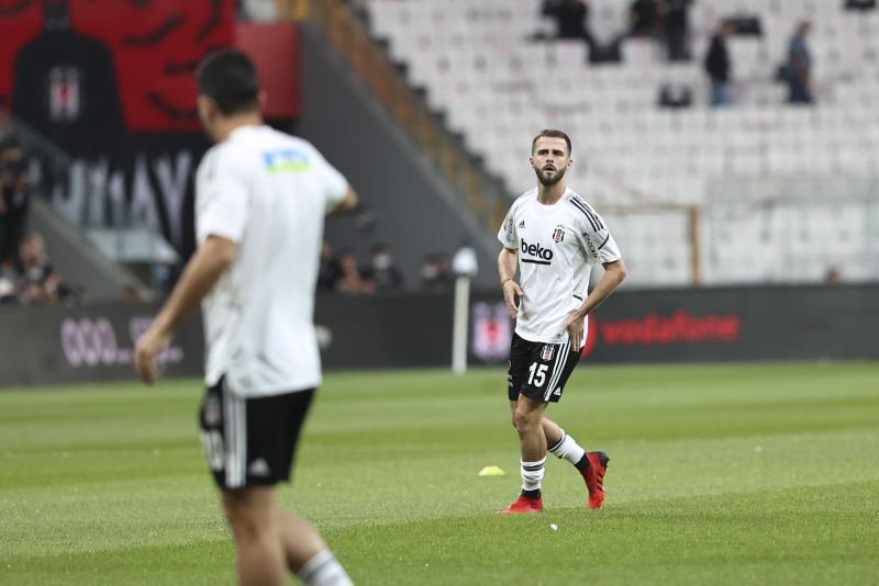 BEŞİKTAŞ HABERLERİ: Miralem Pjanic’ten çok özel açıklamalar! İçim kan ağlıyor