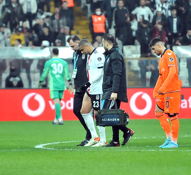 BEŞİKTAŞ HABERLERİ - Spor yazarları Beşiktaş - Başakşehir maçını bu sözlerle değerlendirdi