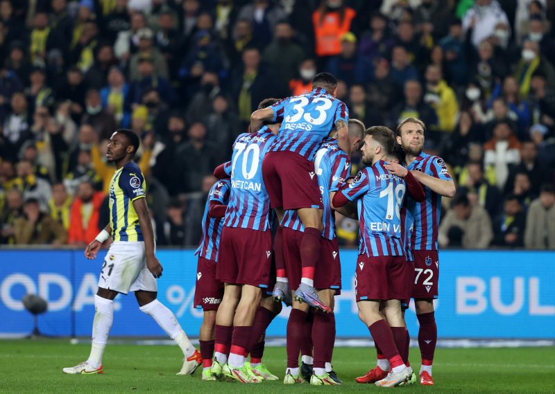 TRANSFER HABERİ: Trabzonsporlu 3 yıldıza yakın takip!