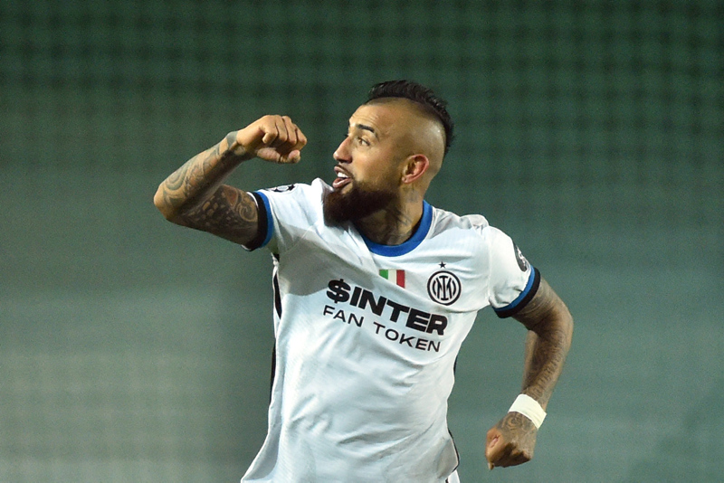 GALATASARAY HABERLERİ: Arturo Vidal için Avrupa devleriyle transfer savaşı!