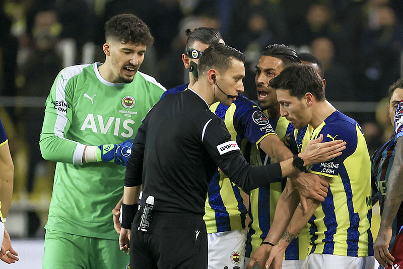 Fenerbahçe’de Ozan Tufan gelişmesi! İsmail Kartal...