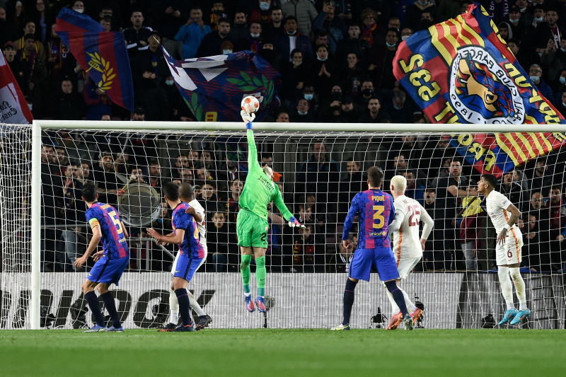 GALATASARAY HABERLERİ - Barcelona - Galatasaray dünya basınına damga vurdu! Türk duvarı