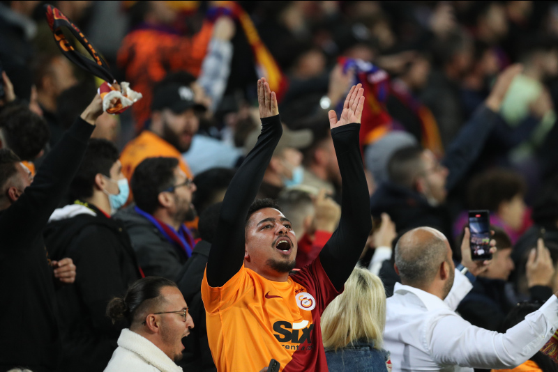 GALATASARAY HABERLERİ - Barcelona - Galatasaray dünya basınına damga vurdu! Türk duvarı