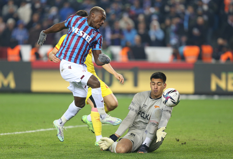 TRABZONSPOR HABERLERİ - Spor yazarları Trabzonspor - Göztepe maçını bu sözlerle değerlendirdi
