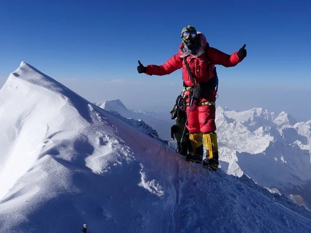Andrew Hughes Guinnes rekorlar kitabına girdi! Everest Dağı’nda...