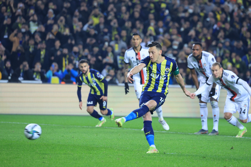 Fenerbahçe’de Mesut Özil kendi rekorunu kırıyor! İşte o çarpıcı istatistik