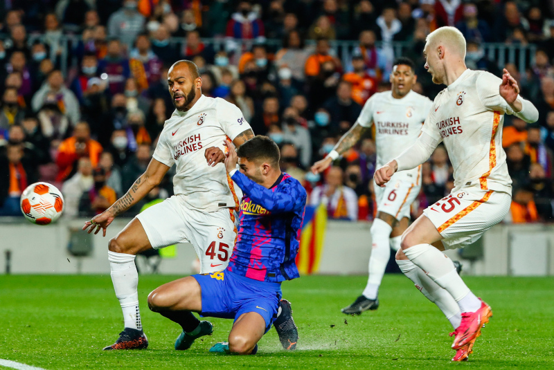 GALATASARAY HABERLERİ: Cimbom’da hedef çeyrek final! Domenec Torrent öz güven aşıladı