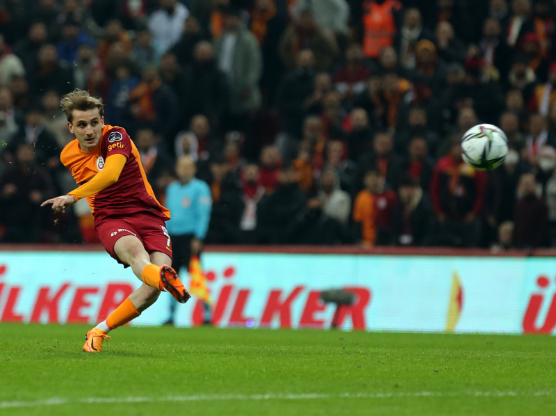 GS HABERLERİ - Yunus Akgün’den Kerem Aktürkoğlu’na övgü dolu sözler!