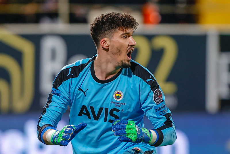 FENERBAHÇE TRANSFER HABERLERİ - Hollanda devi Ajax Altay Bayındır için Fenerbahçe’nin kapısını çaldı!