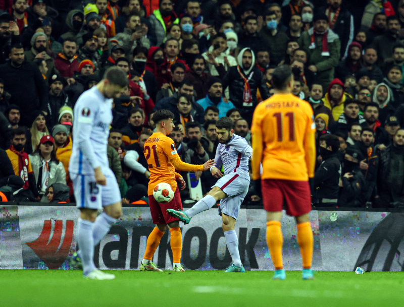 Spor yazarları Galatasaray - Barcelona maçını bu sözlerle değerlendirdi