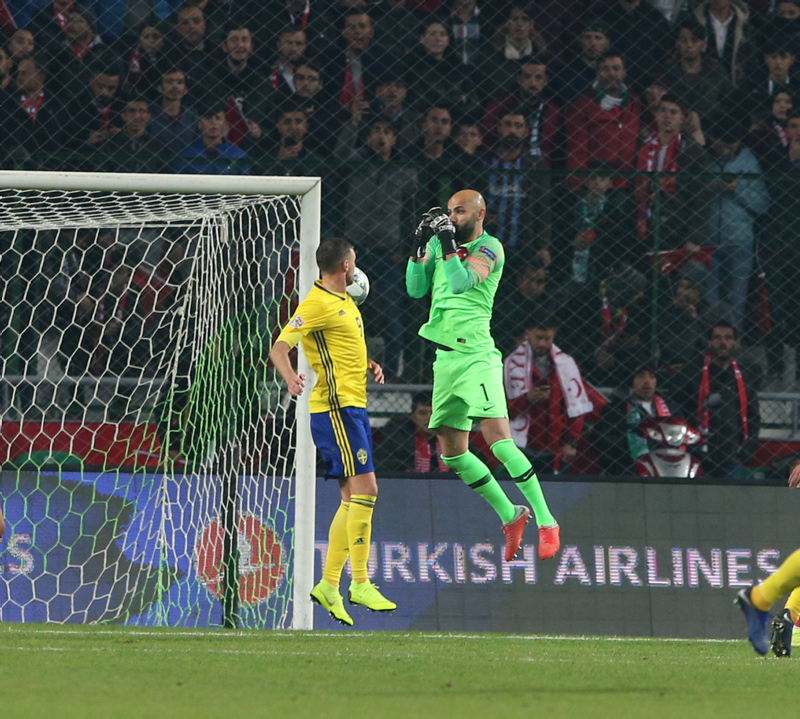 Fenerbahçe Sinan Bolat transferinde mutlu sona yakın!