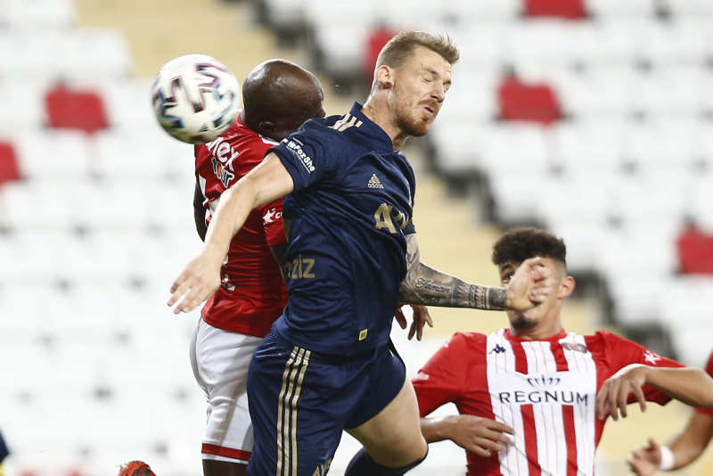 Fenerbahçe’de Serdar Aziz sorunu! Sözleşmesinde...