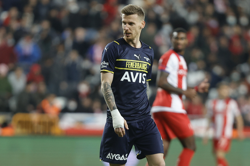 Fenerbahçe’de Serdar Aziz sorunu! Sözleşmesinde...