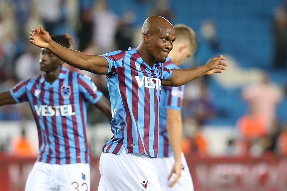 Trabzonspor’dan çifte harekat! Nwakaeme ve Denswil...