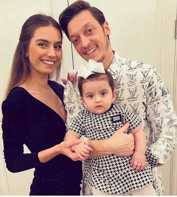 Amine Gülşe’den Mesut Özil’e övgü dolu sözler!