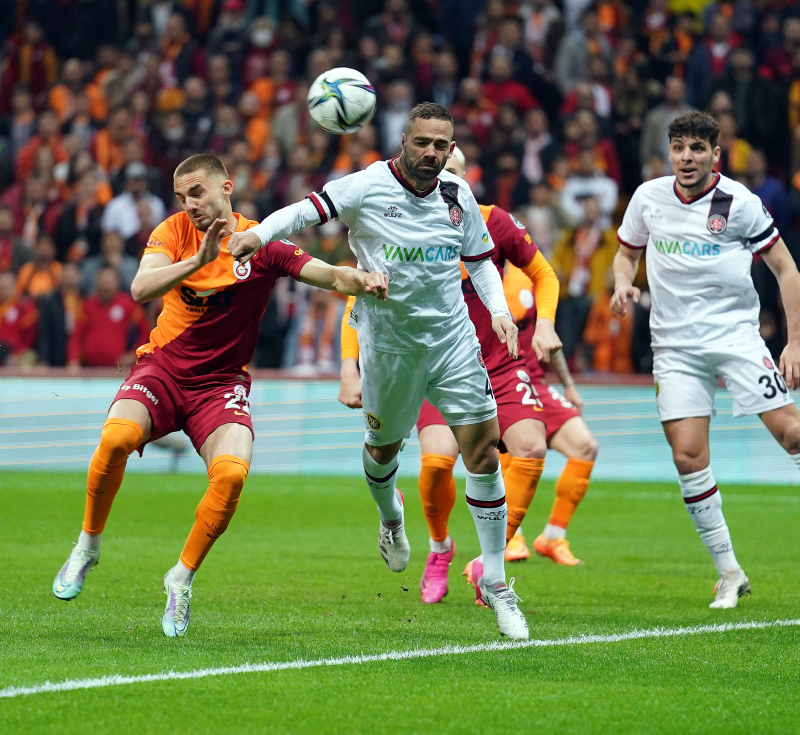 Pirlo. николо заниоло галатасарай. галатасарай аустрия прямая трансляция. фенербахче галатасарай трибуны. Fenerbahce galatasaray afisha.