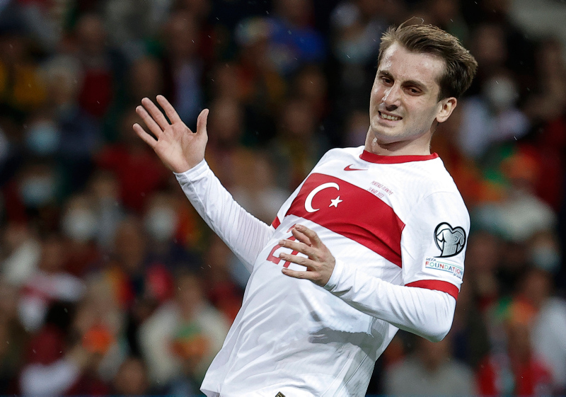 GALATASARAY HABERLERİ: Kerem Aktürkoğlu’nun tedavisi sonuçlandı! Fenerbahçe derbisinde sahada olacak mı?