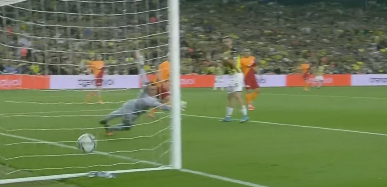 Fenerbahçe Galatasaray derbisinde öne geçti! İşte Miha Zajc’ın o golü...