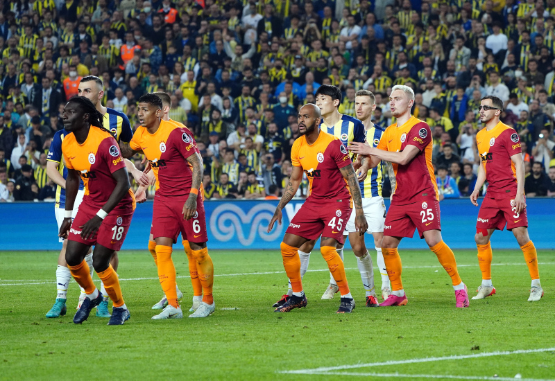 Fenerbahçe’den Galatasaray derbisi sonrası sevinç gösterisi!
