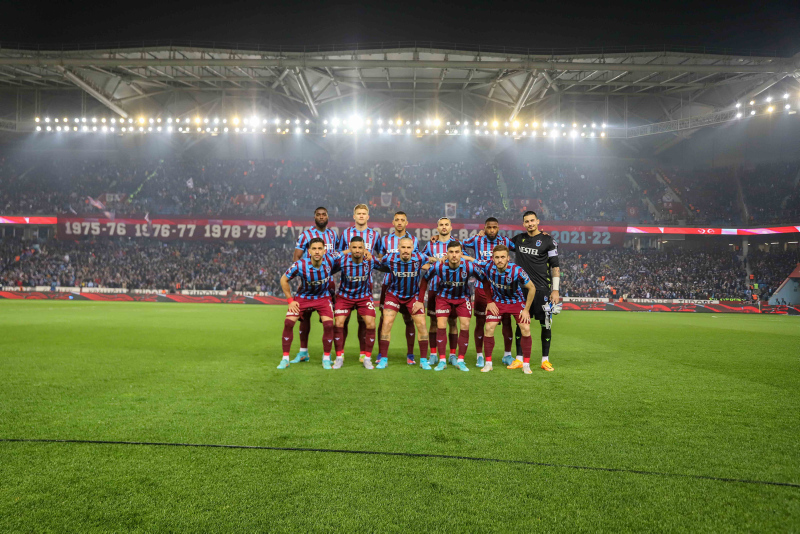 TRABZONSPOR HABERLERİ: Abdülkadir Ömür, Bakasetas ve Cornelius’a teklifler artıyor! Karar...