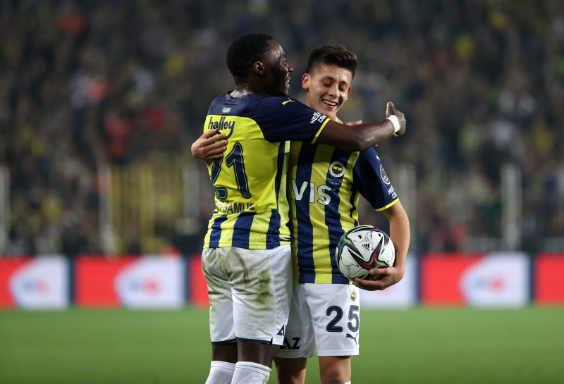 Fenerbahçe’de İsmail Kartal kararı belli oluyor!