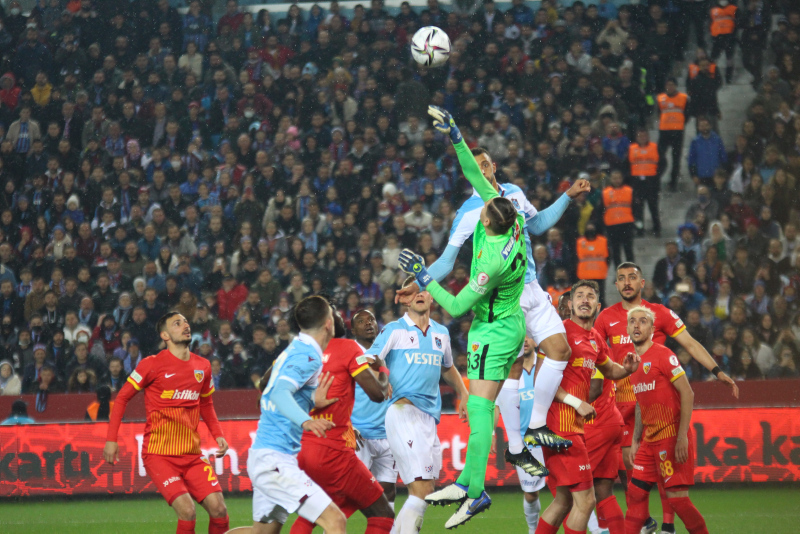 Spor yazarları Trabzonspor-Kayserispor maçını değerlendirdi
