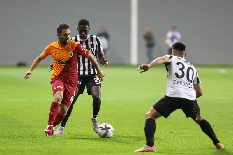 GALATASARAY HABERLERİ: Usta yazarlar Altay-Galatasaray maçını yorumladı!