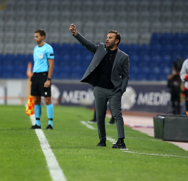 GALATASARAY HABERLERİ - Cimbom’da Okan Buruk krizi! Metin Öztürk ve Levent Nazifoğlu...