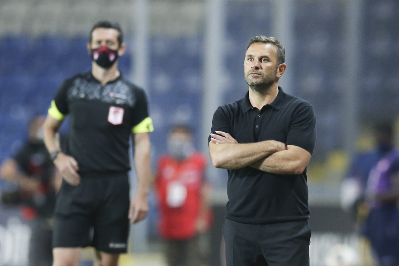 GALATASARAY HABERLERİ - Cimbom’da Okan Buruk krizi! Metin Öztürk ve Levent Nazifoğlu...