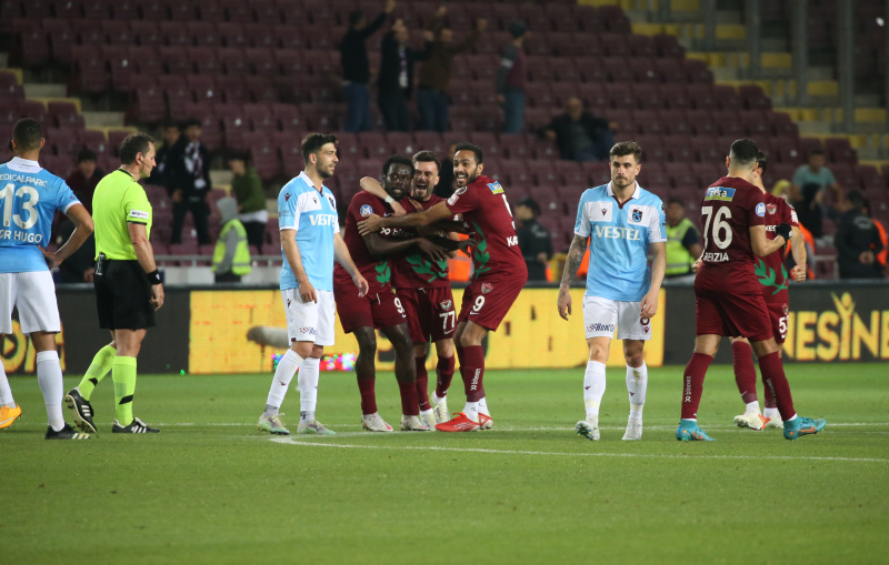 TRABZONSPOR HABERLERİ - Spor yazarları Hatayspor - Trabzonspor maçını bu sözlerle değerlendirdi!