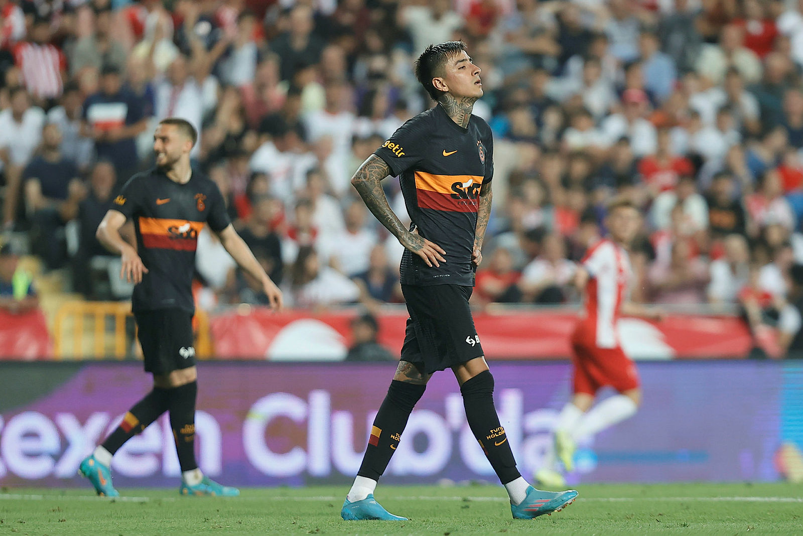 Galatasaray’a flaş transfer önerisi! Alexis Sanchez ve Arturo Vidal...