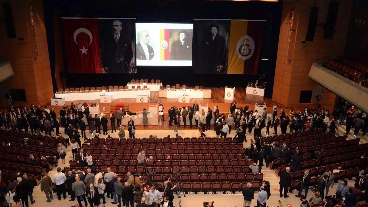 GALATASARAY TRANSFER HABERİ: Eşref Hamamcıoğlu kararını verdi! Roberto De Zerbi ile anlaştı