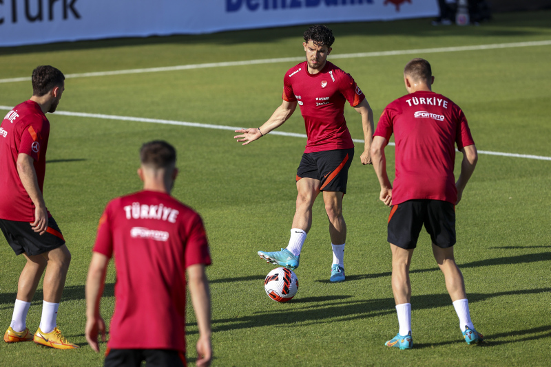 FENERBAHÇE HABERLERİ - Ferdi Kadıoğlu’dan transfer sözleri! Kısmet olursa...