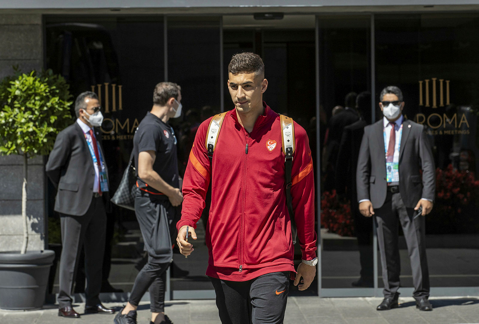 TRANSFER HABERİ: Trabzonspor milli yıldızı istiyor! Resmi teklif...