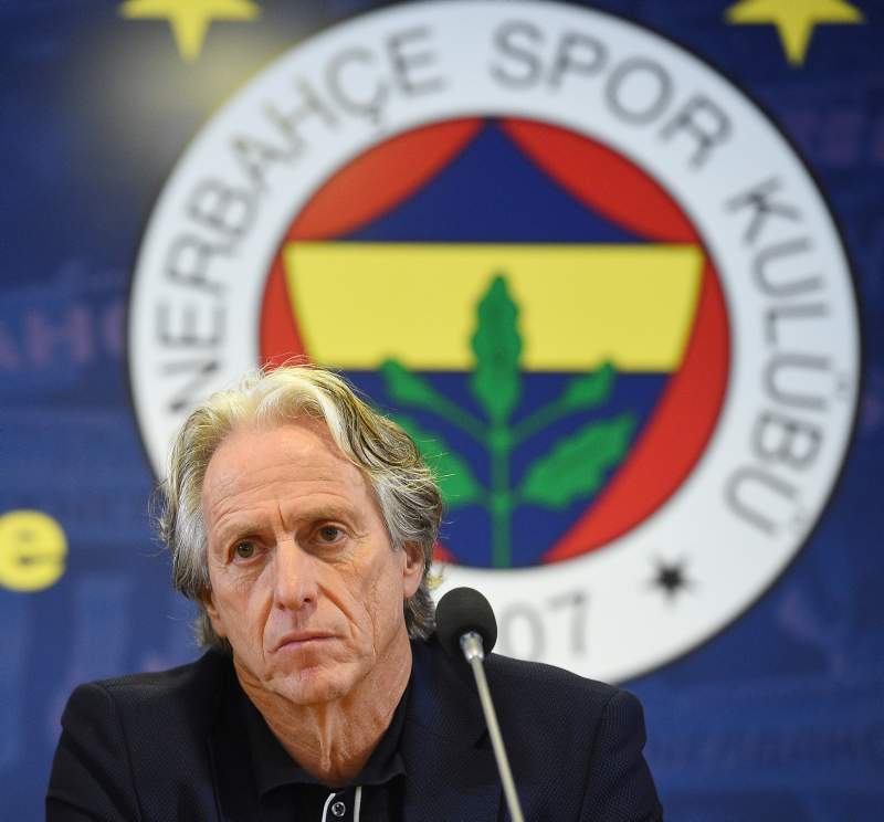 FENERBAHÇE TRANSFER HABERİ: Jorge Jesus listeyi verdi! Şimdi samba zamanı