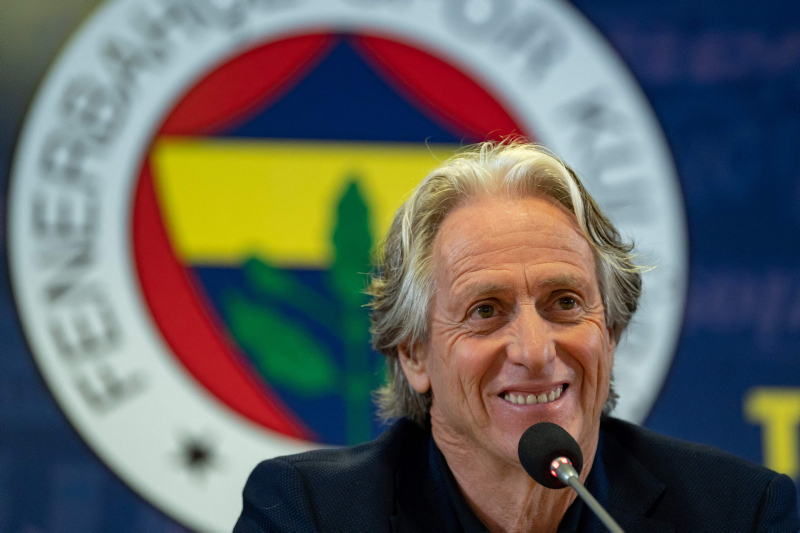 FENERBAHÇE TRANSFER HABERİ: Jorge Jesus listeyi verdi! Şimdi samba zamanı