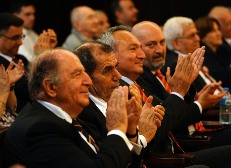 GALATASARAY HABERLERİ - Dursun Özbek’ten Domenec Torrent sözleri!